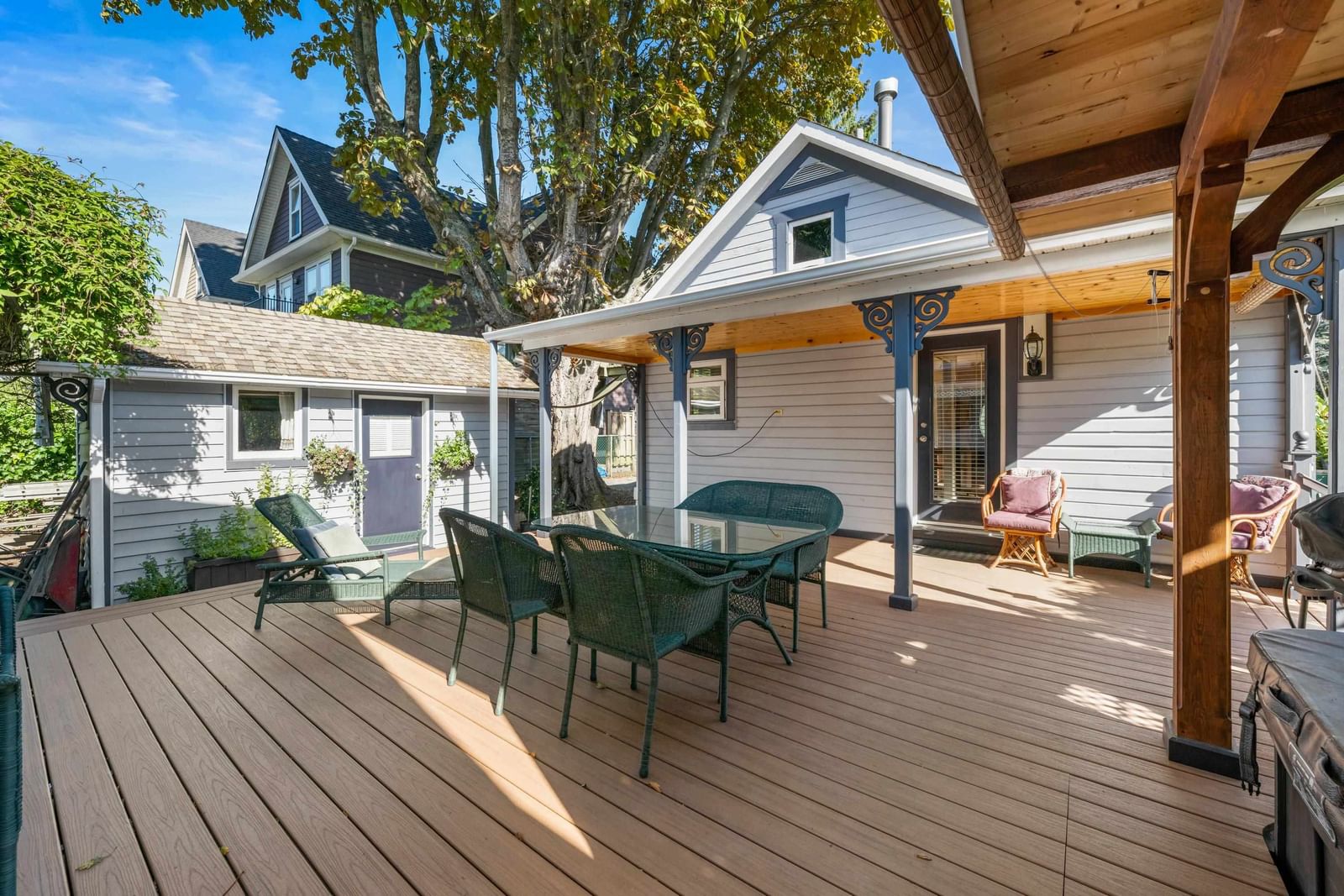 Listing Image 14