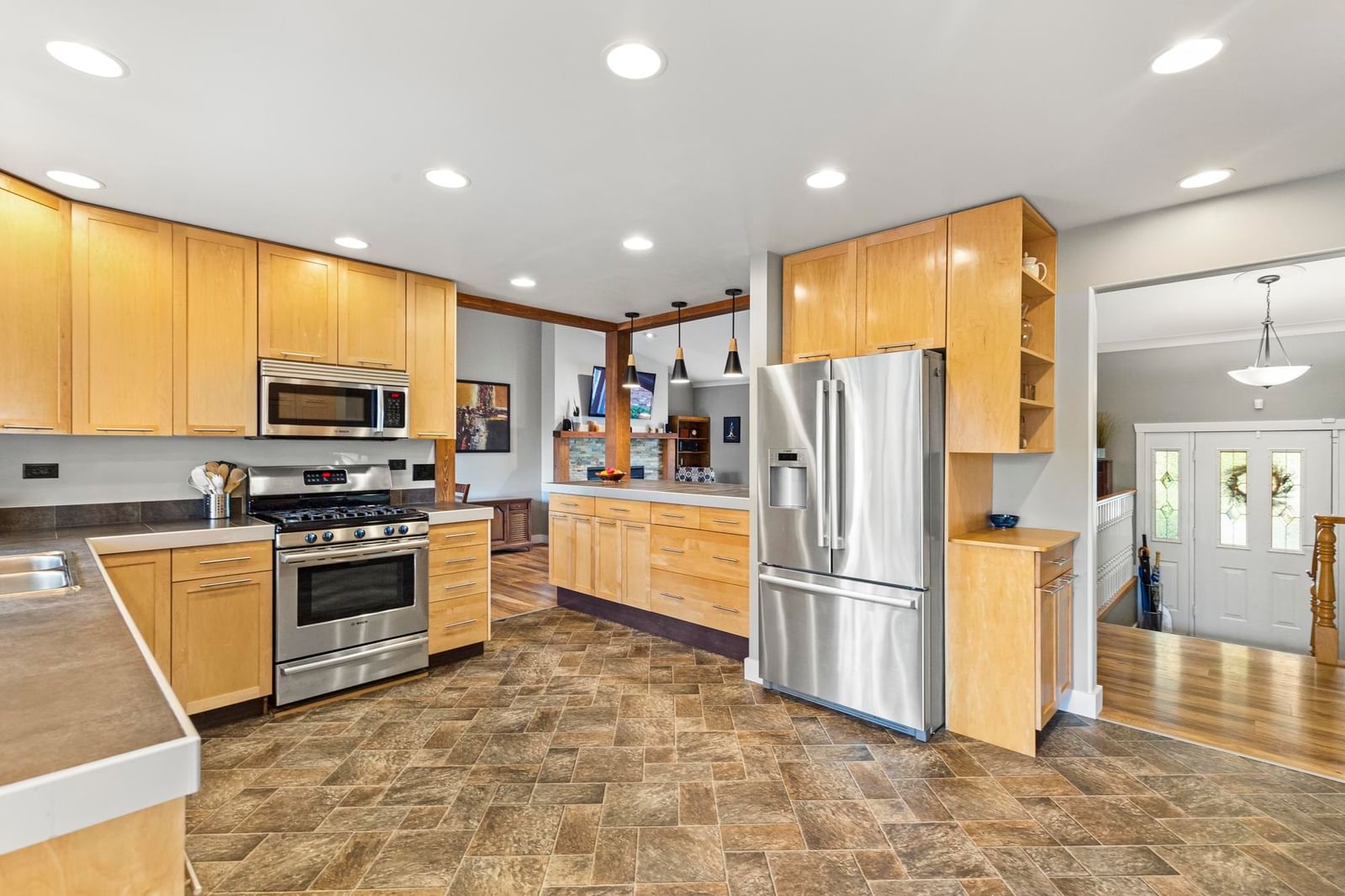Listing Image 10