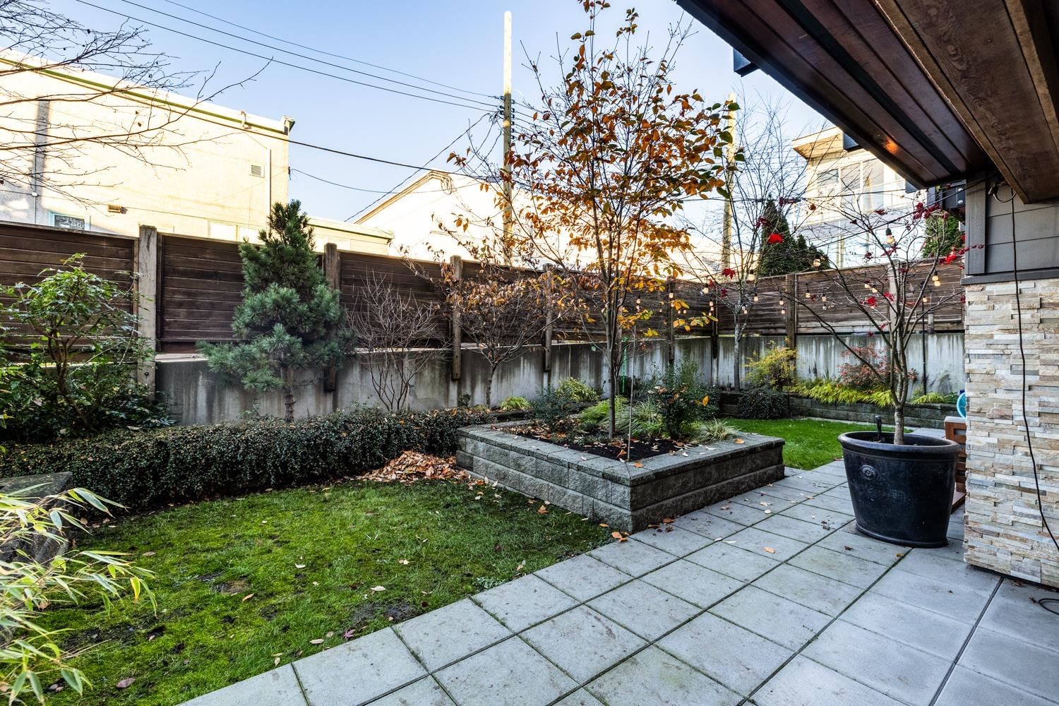 Listing Image 14