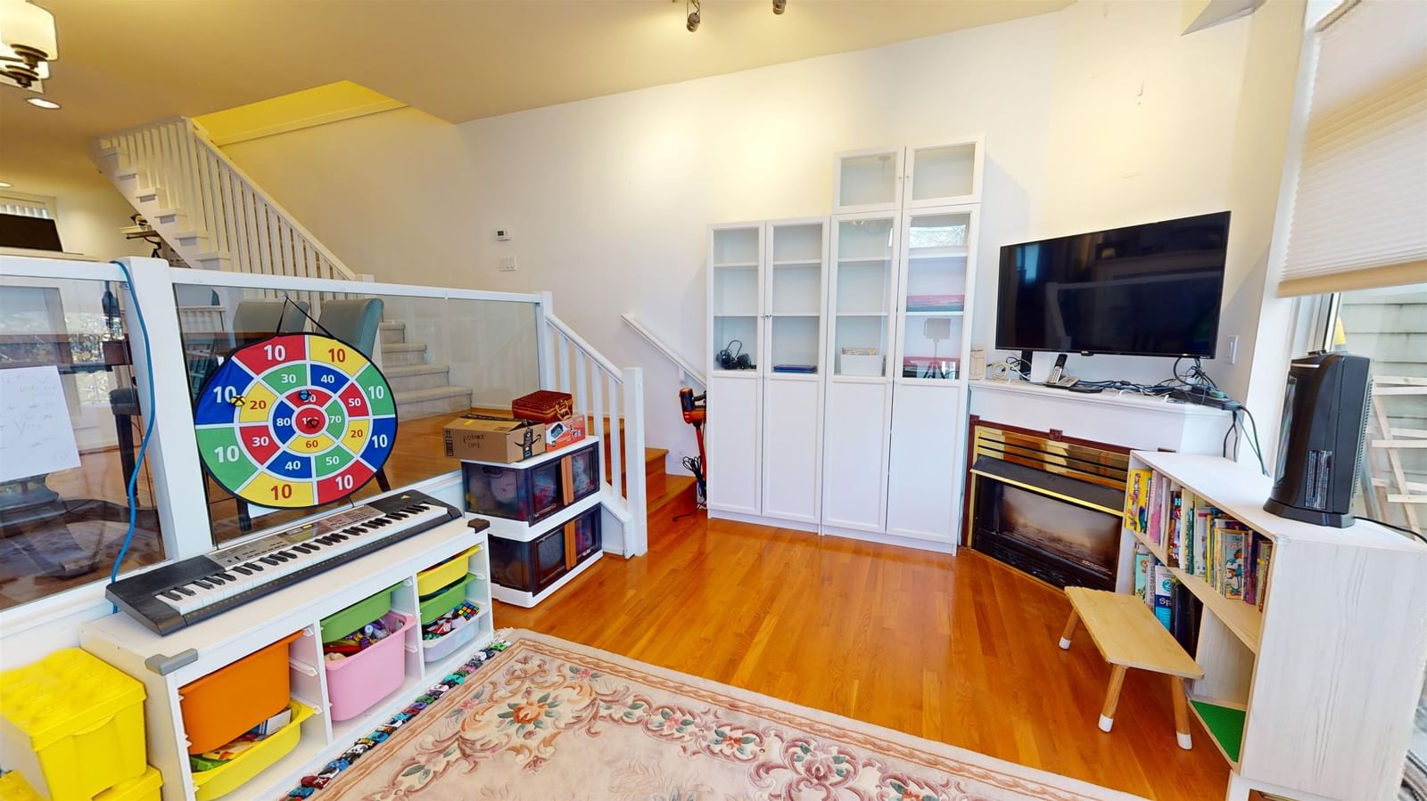 Listing Image 5