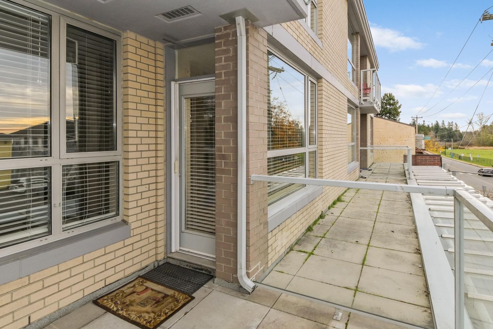 Listing Image 17