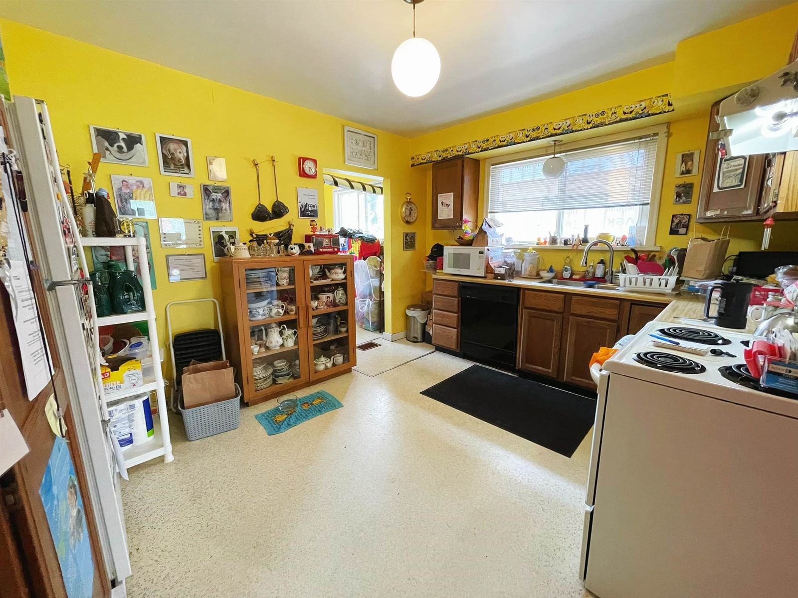 Listing Image 9