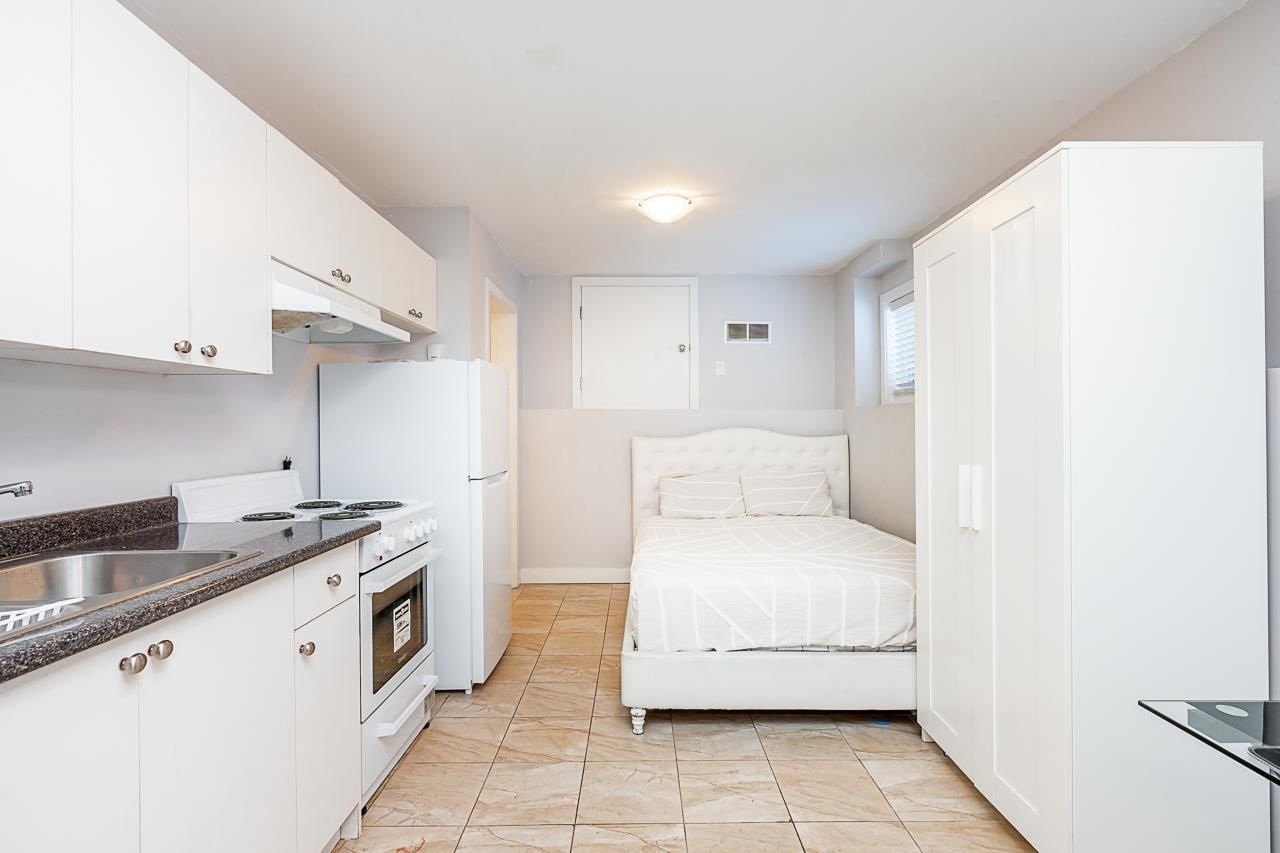 Listing Image 16