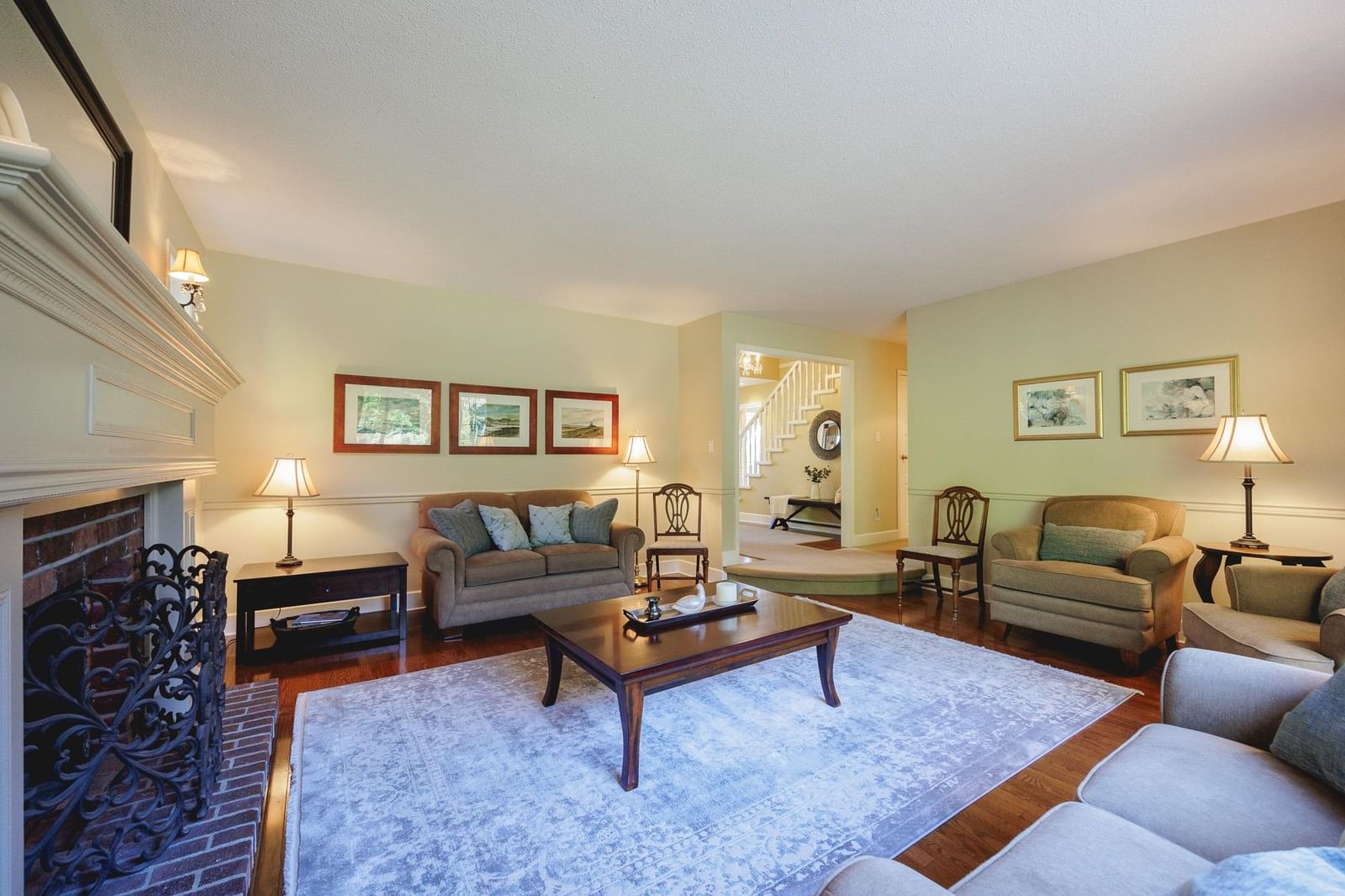Listing Image 11