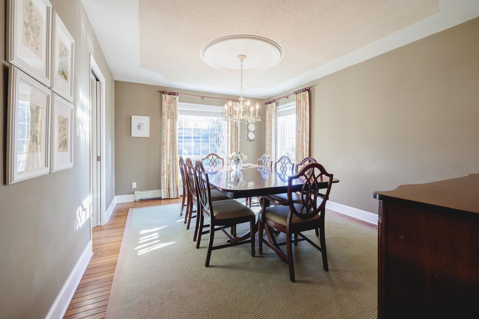Listing Image 12