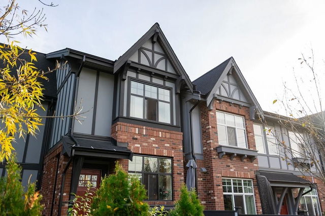 41 - 3552 Victoria Drive