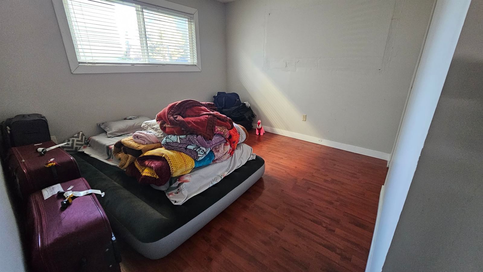 Listing Image 27