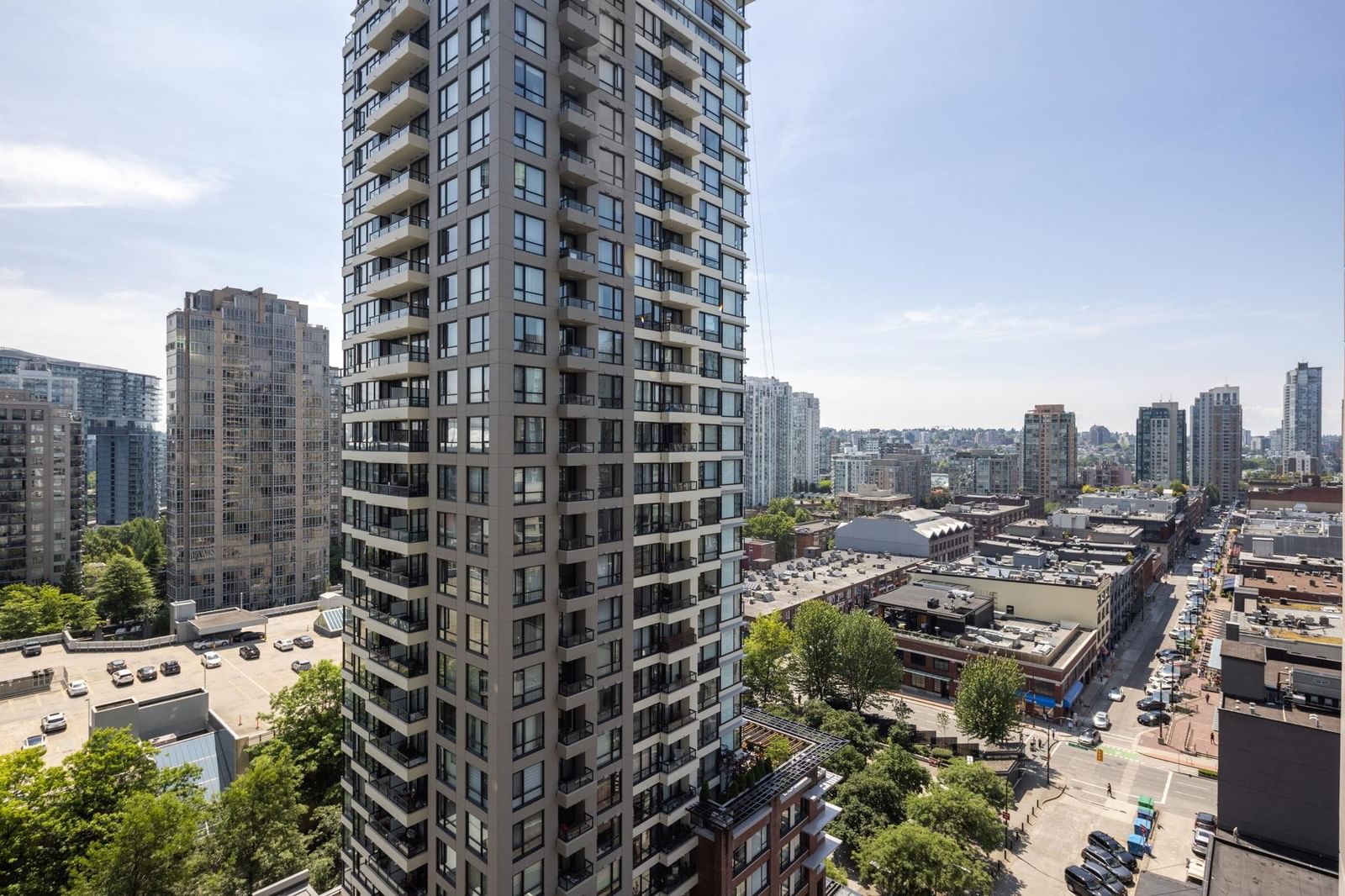 Listing Image 10