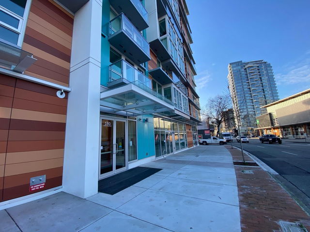 309 - 180 2nd Avenue