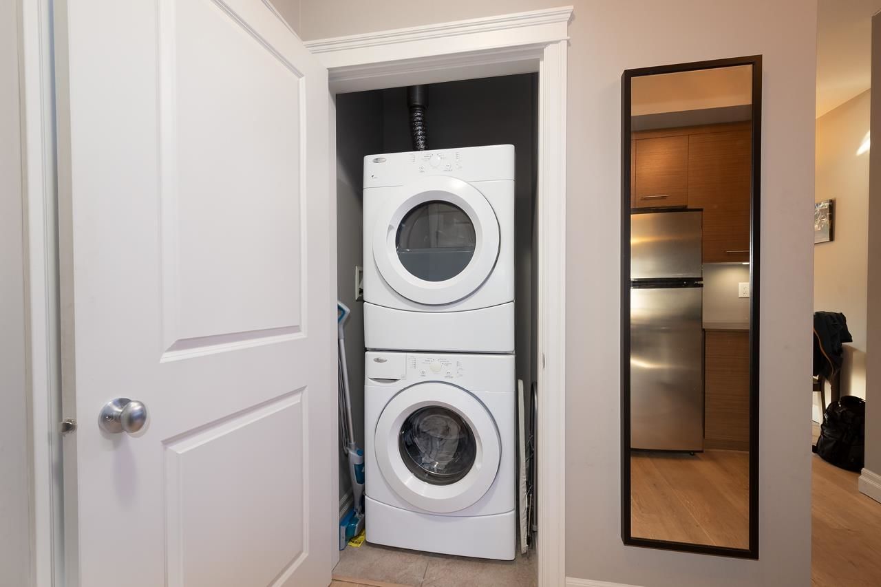 Listing Image 14