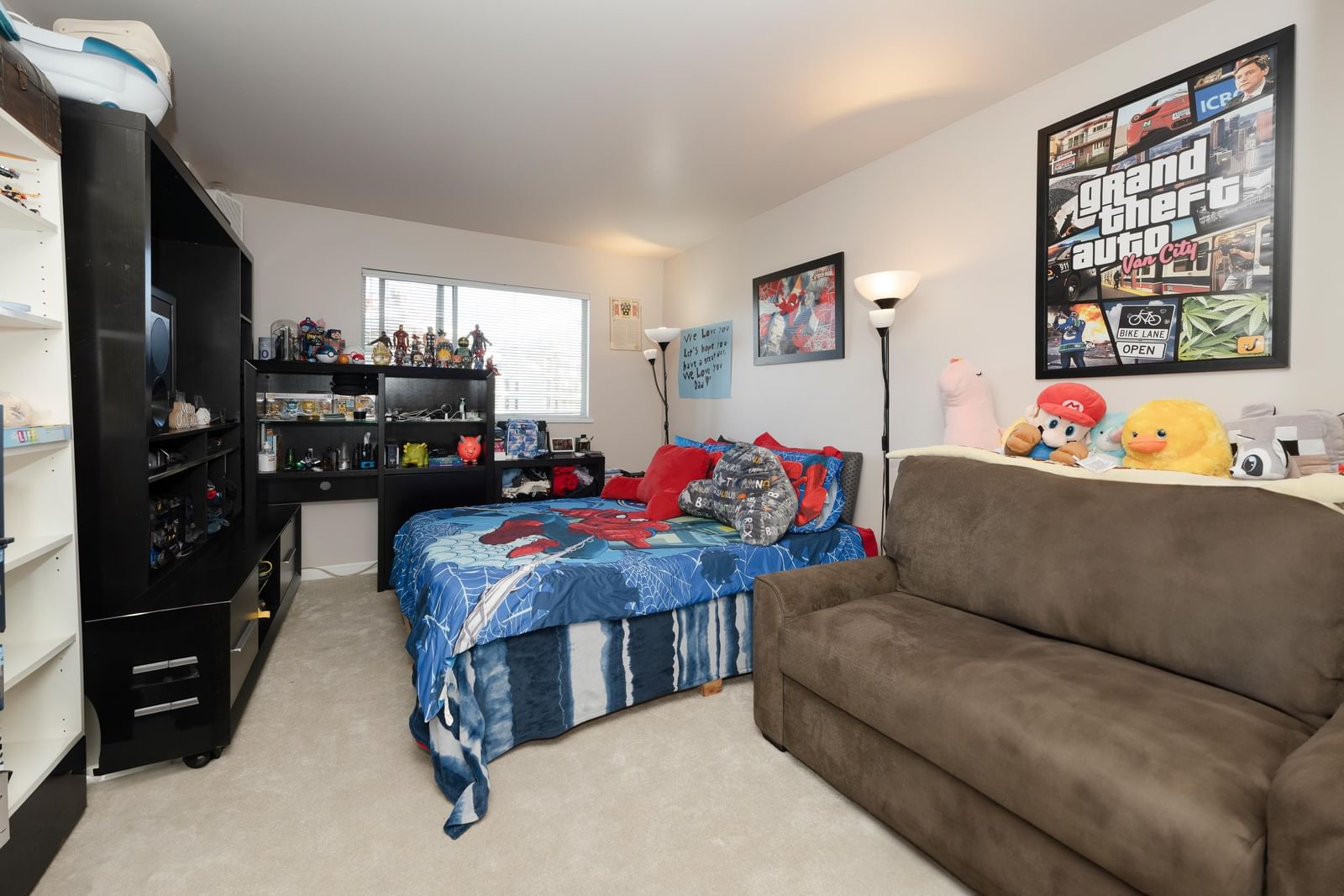 Listing Image 19