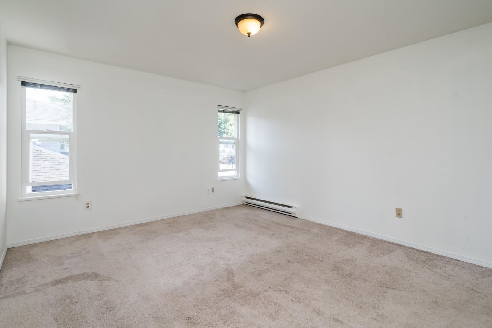 Listing Image 28