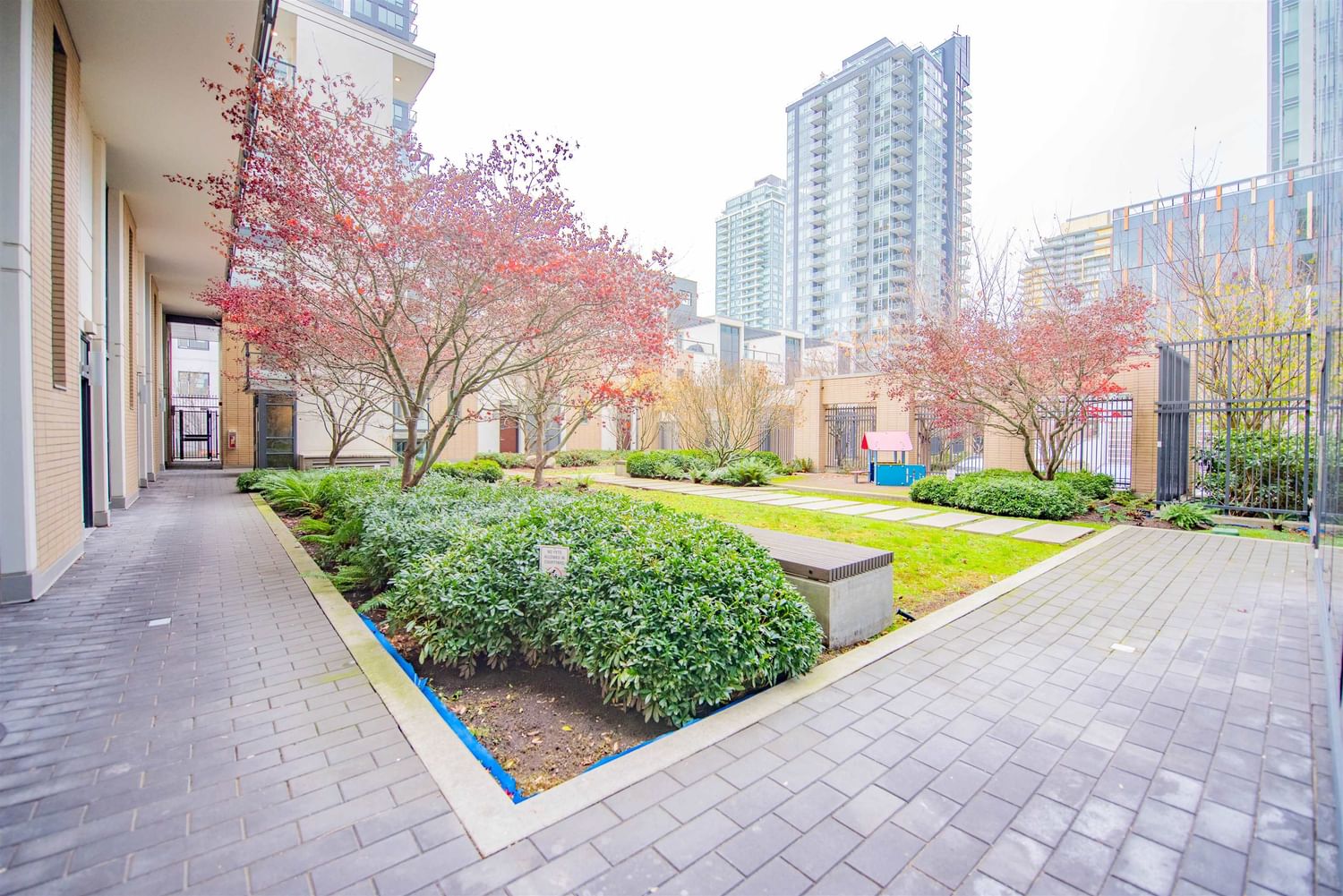 Listing Image 21