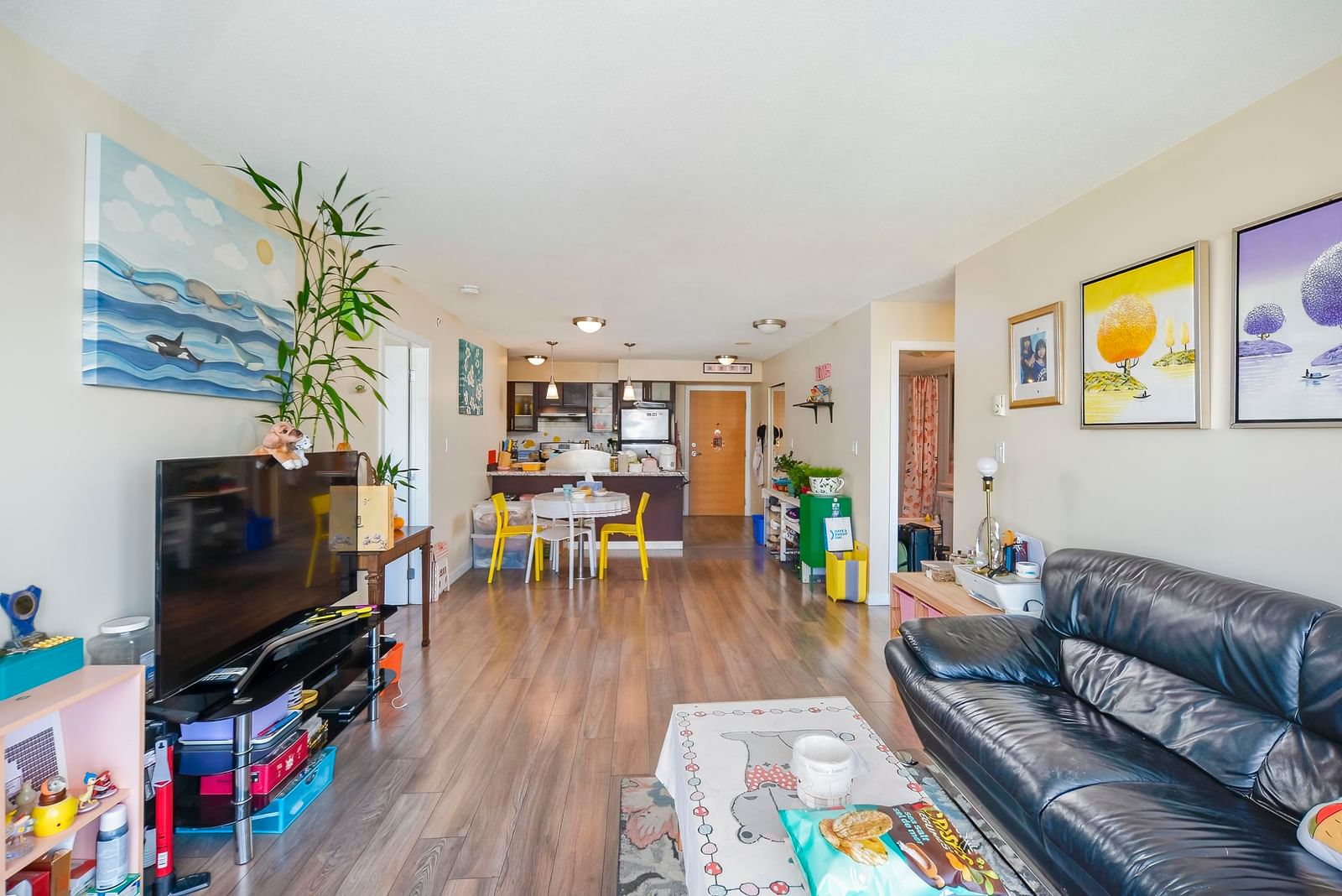 Listing Image 13