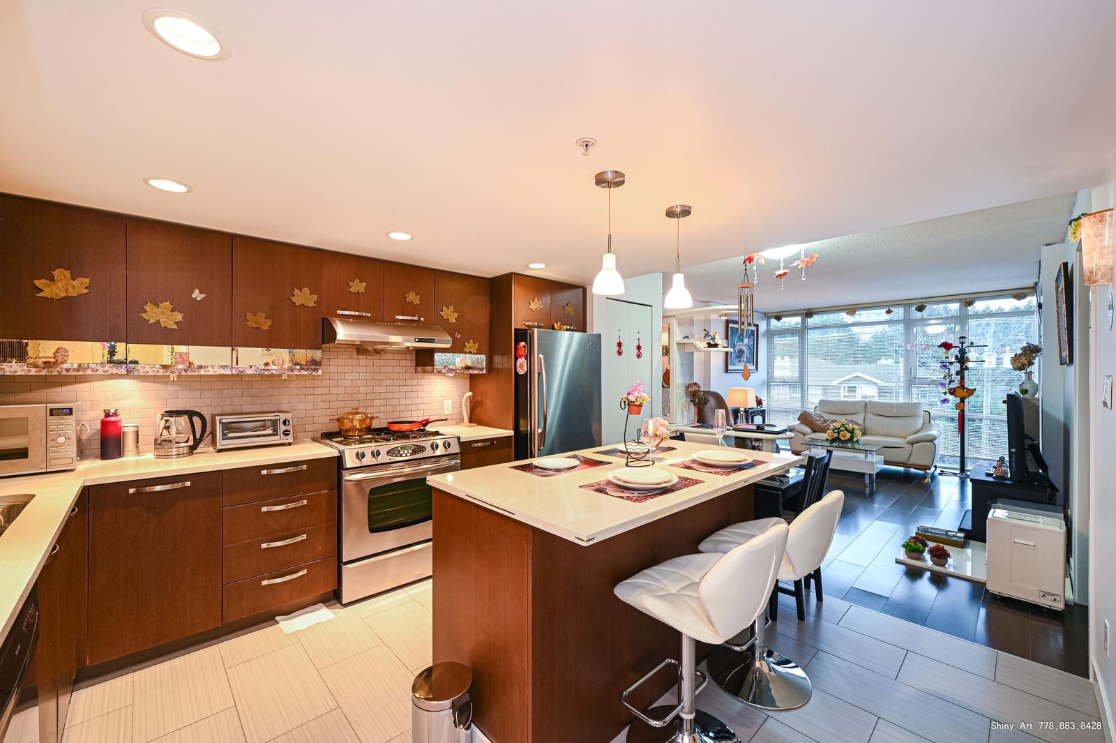 Listing Image 11