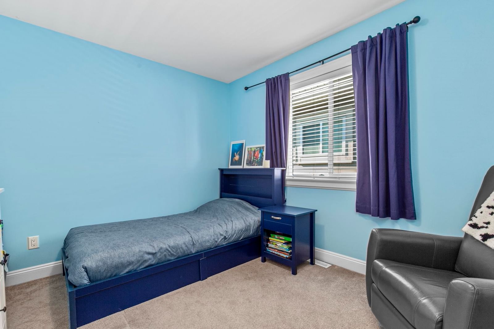 Listing Image 19
