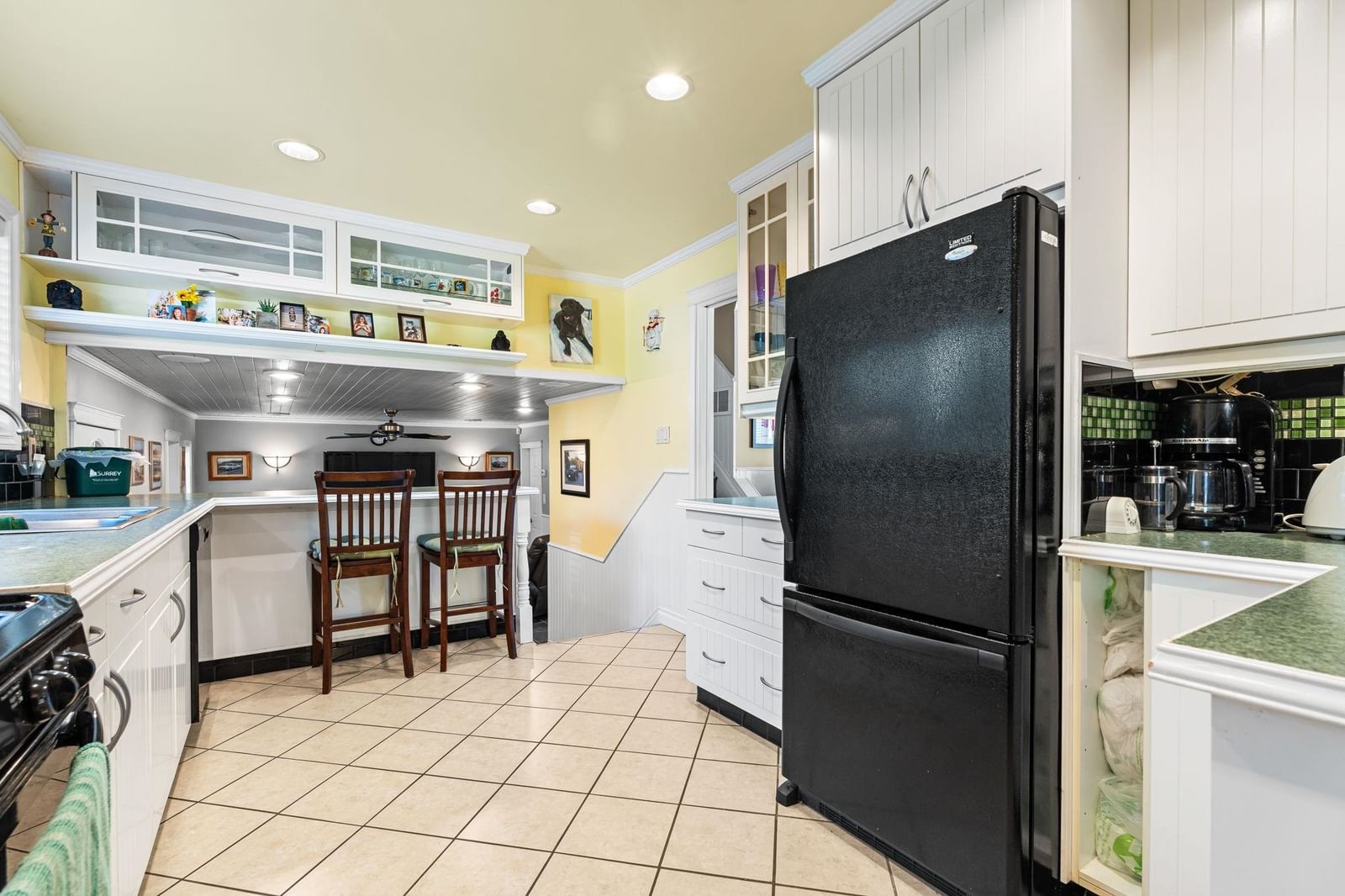 Listing Image 10