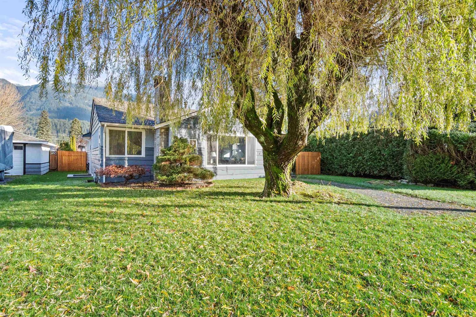 Listing Image 1