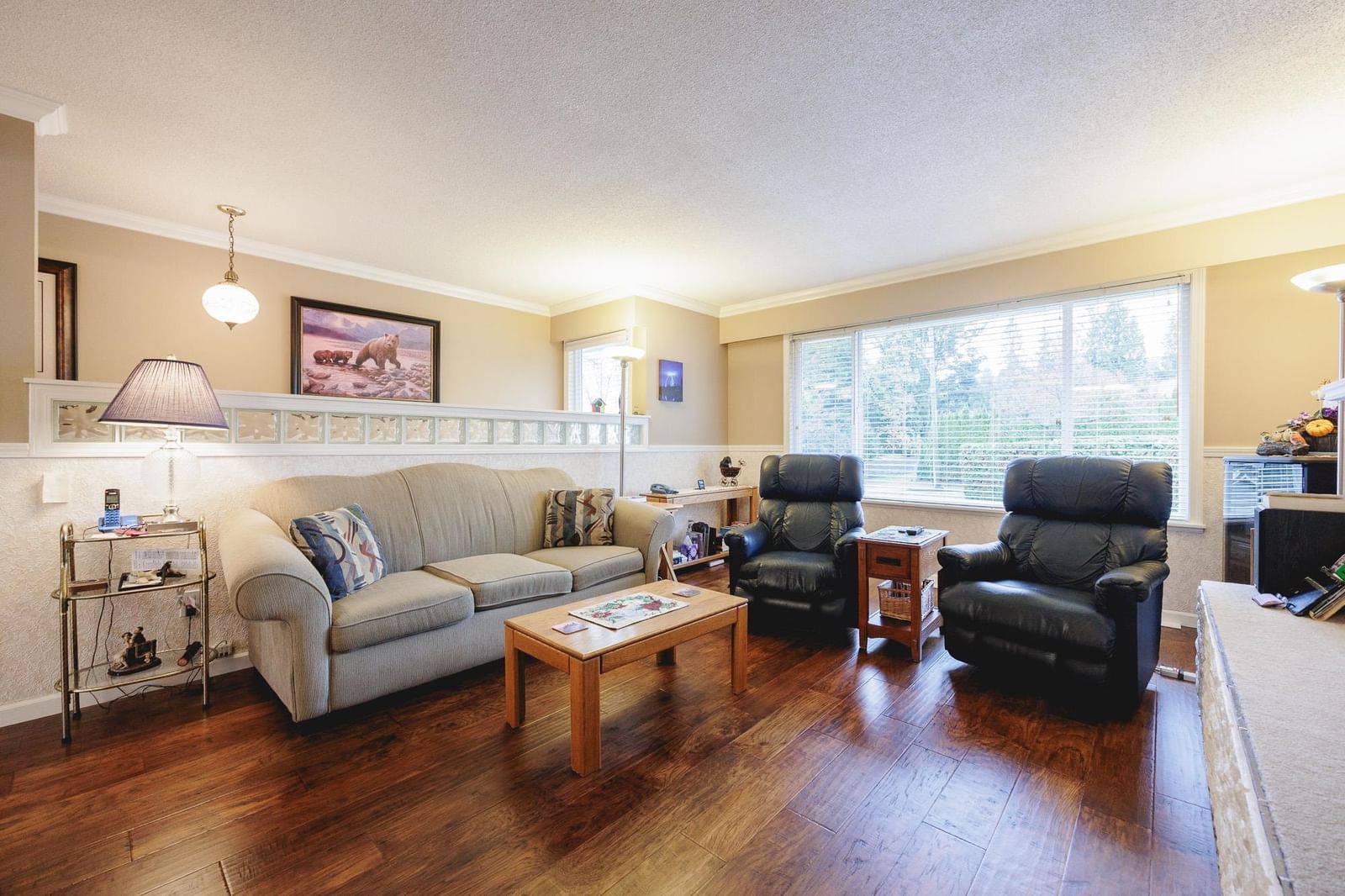 Listing Image 16