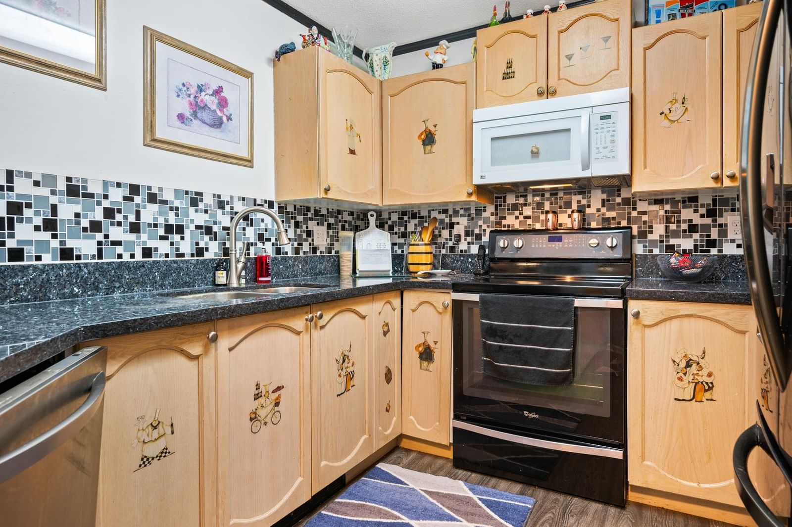 Listing Image 15