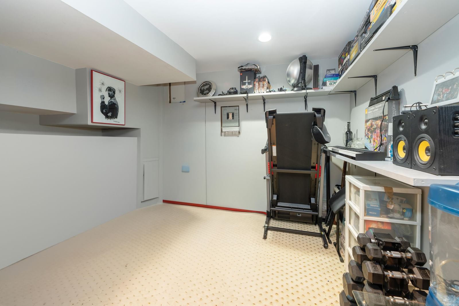Listing Image 17