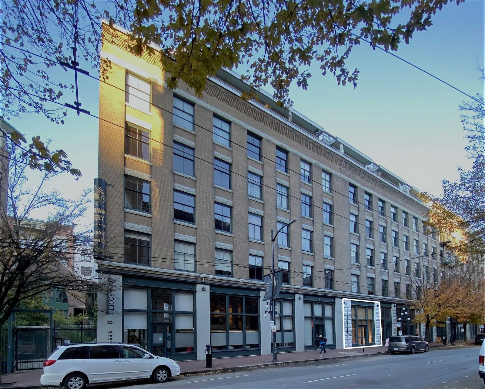 Listing Image 1
