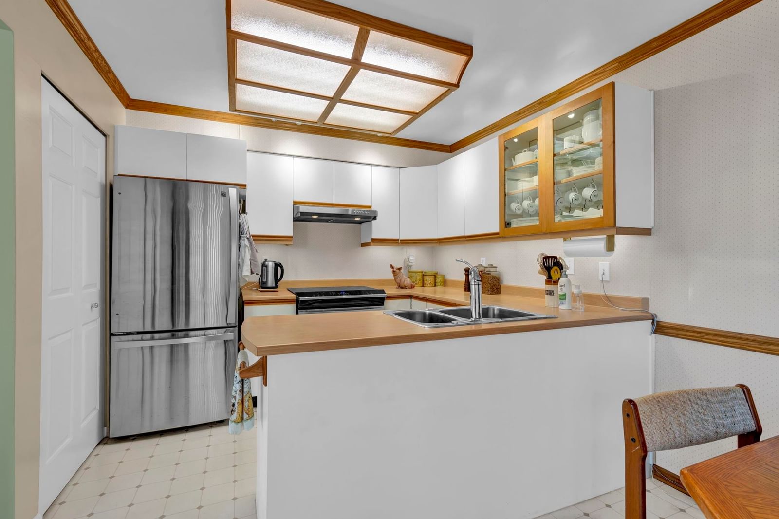 Listing Image 12