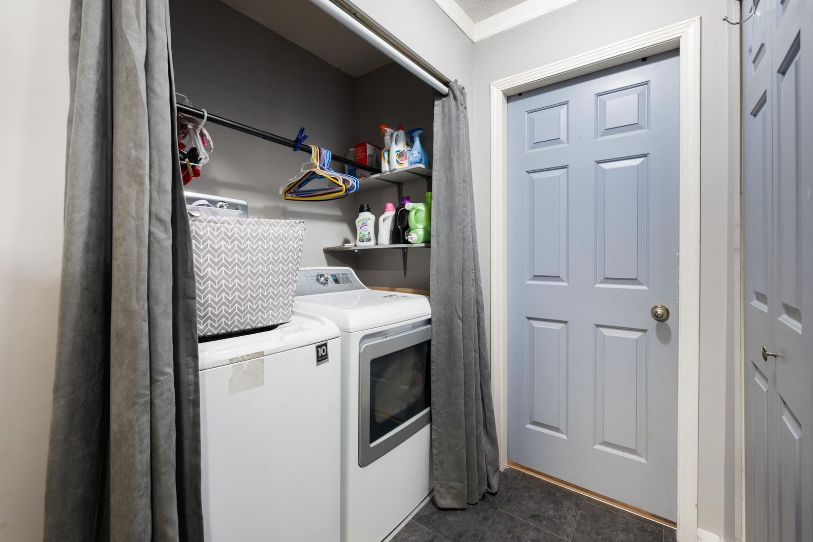 Listing Image 21