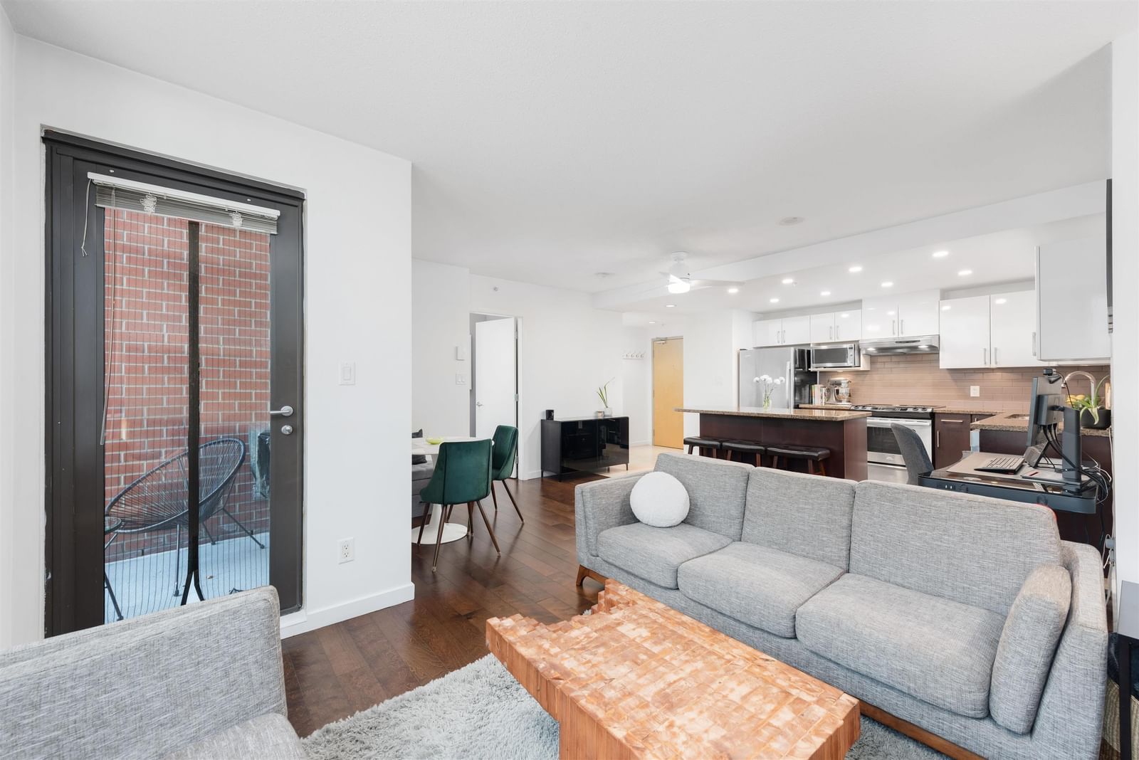 Listing Image 13
