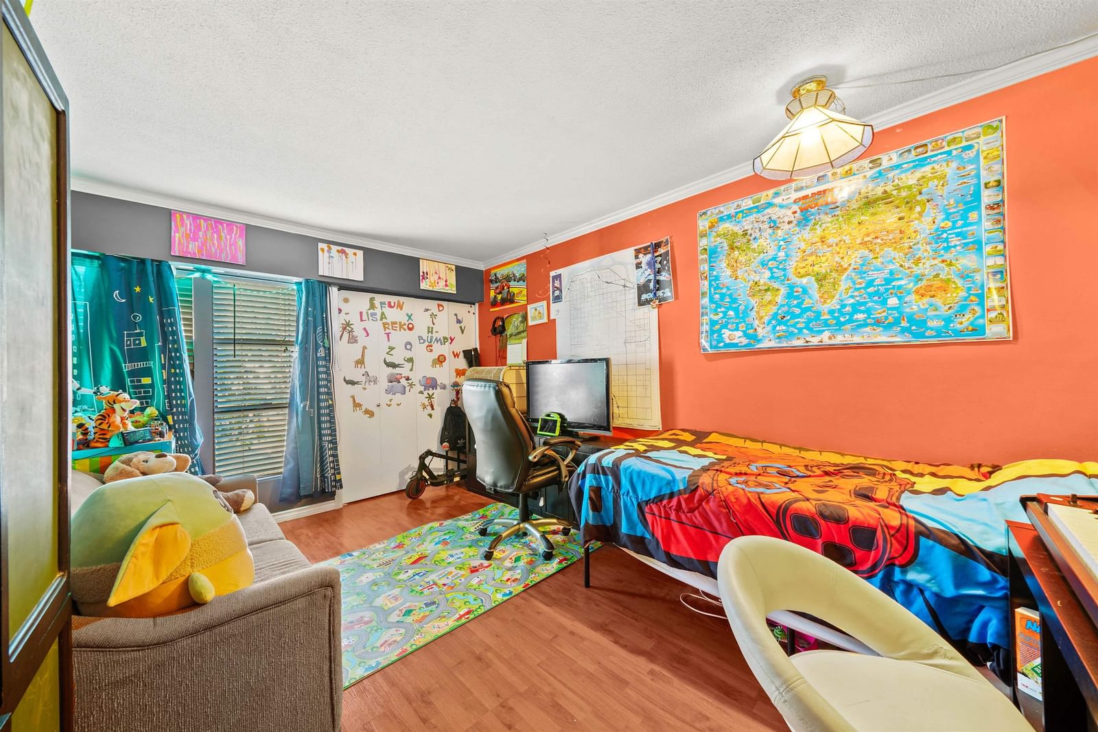 Listing Image 13