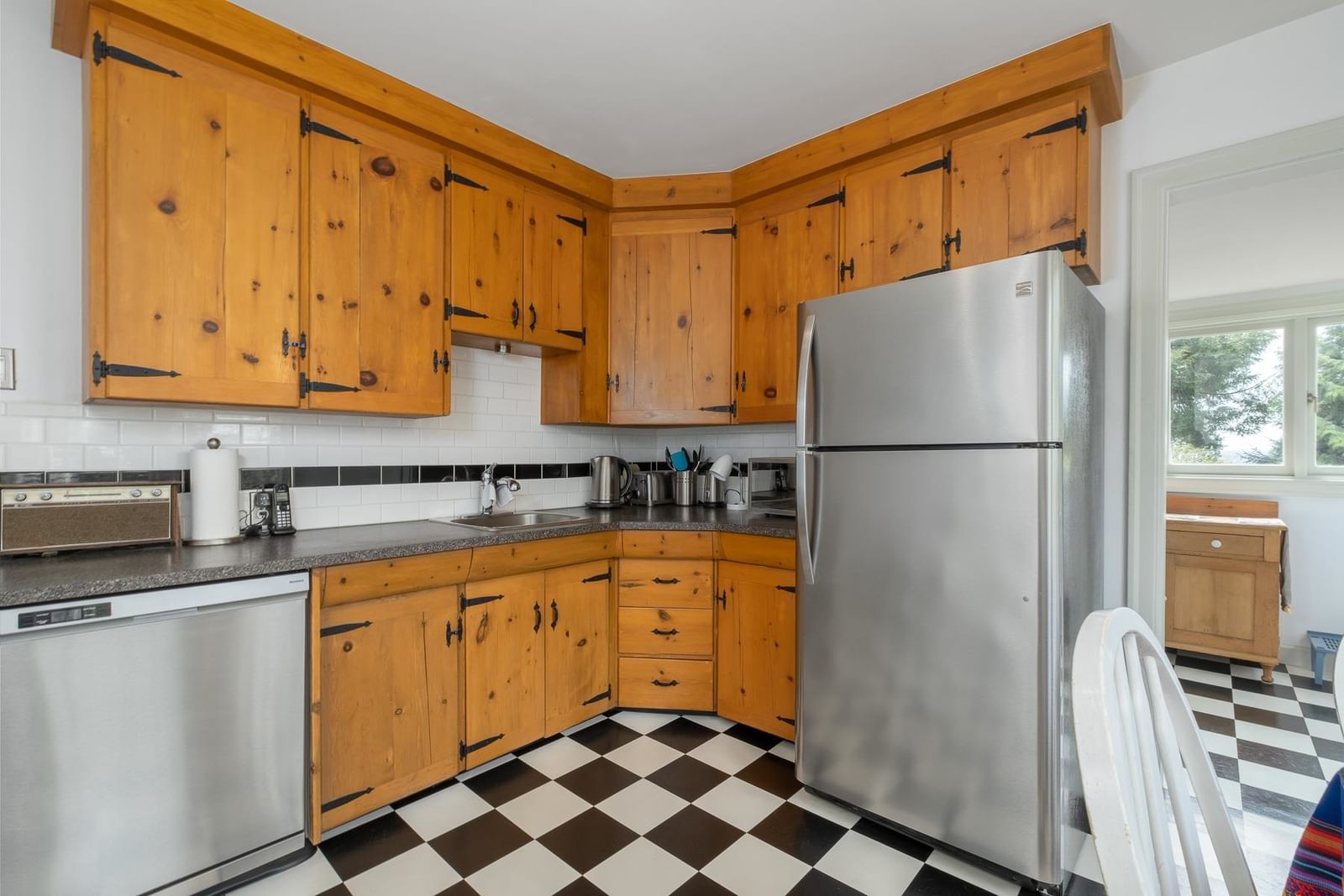 Listing Image 15