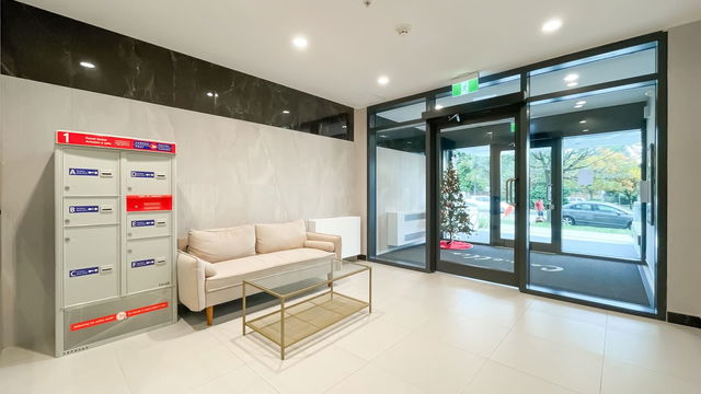 206 - 6733 Cambie Street