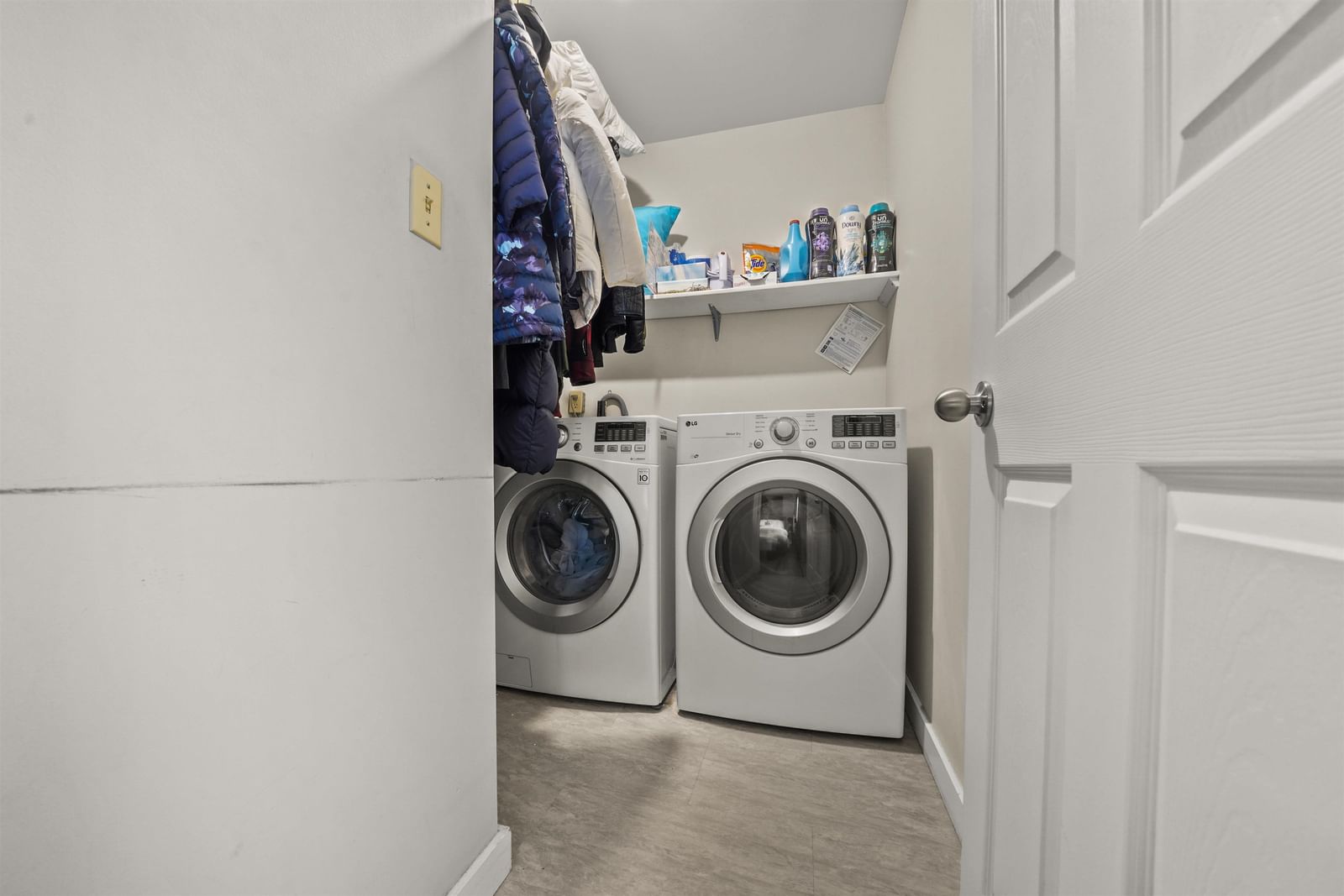 Listing Image 22