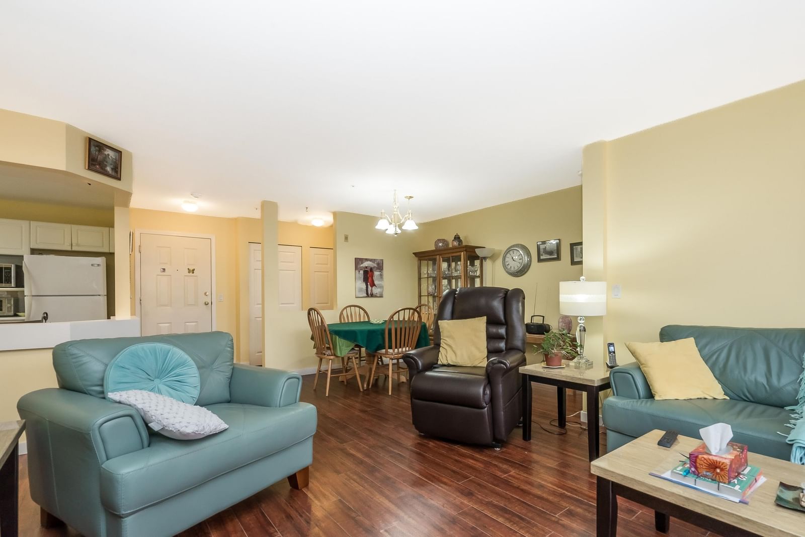 Listing Image 16