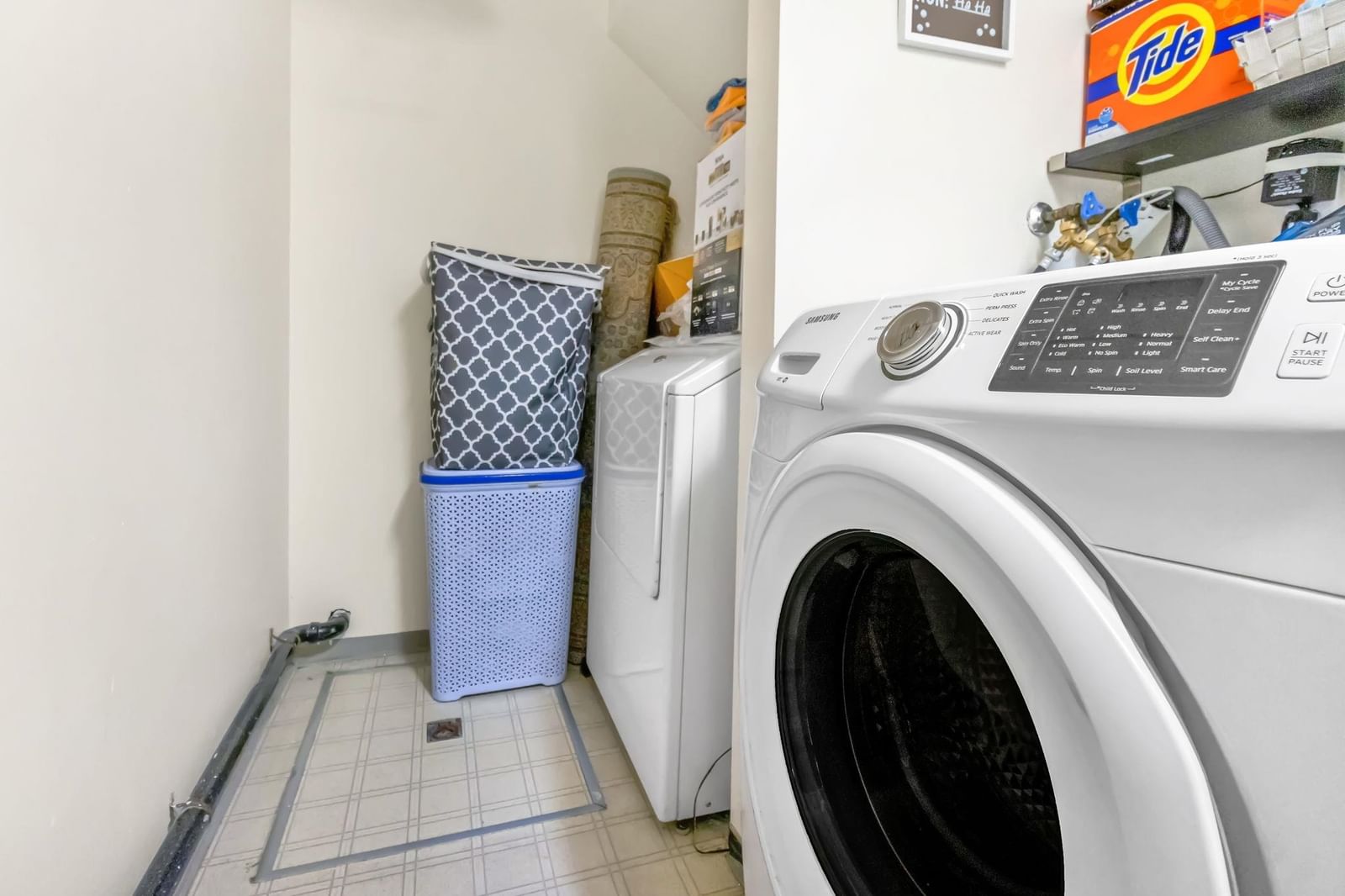 Listing Image 19