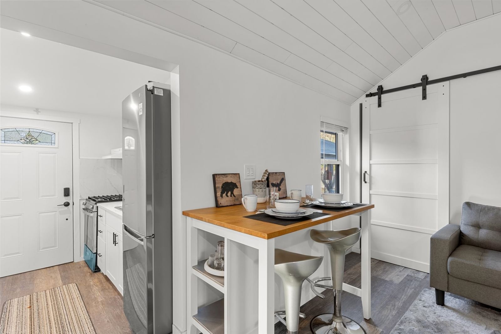 Listing Image 13