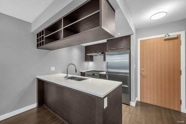 811 - 6188 No. 3 Road