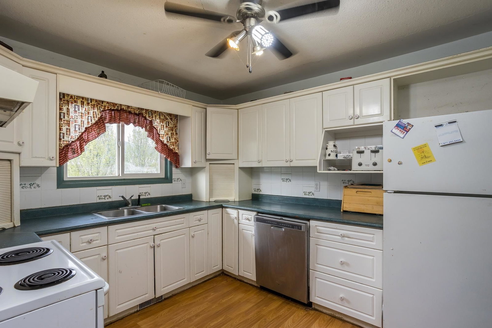 Listing Image 14