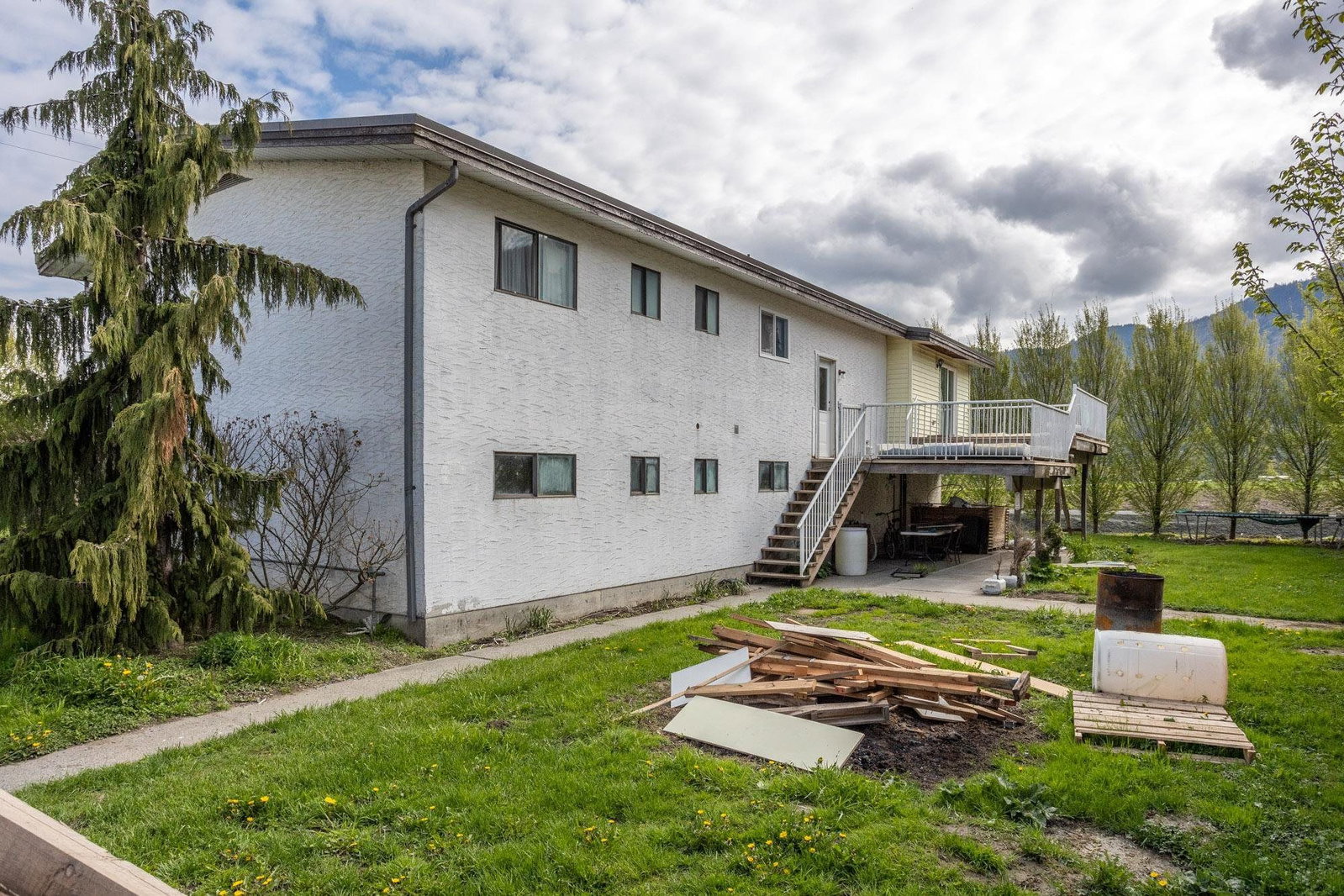 Listing Image 18
