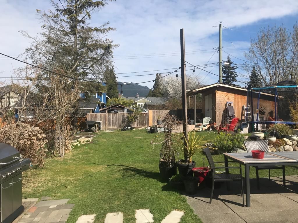 Listing Image 9