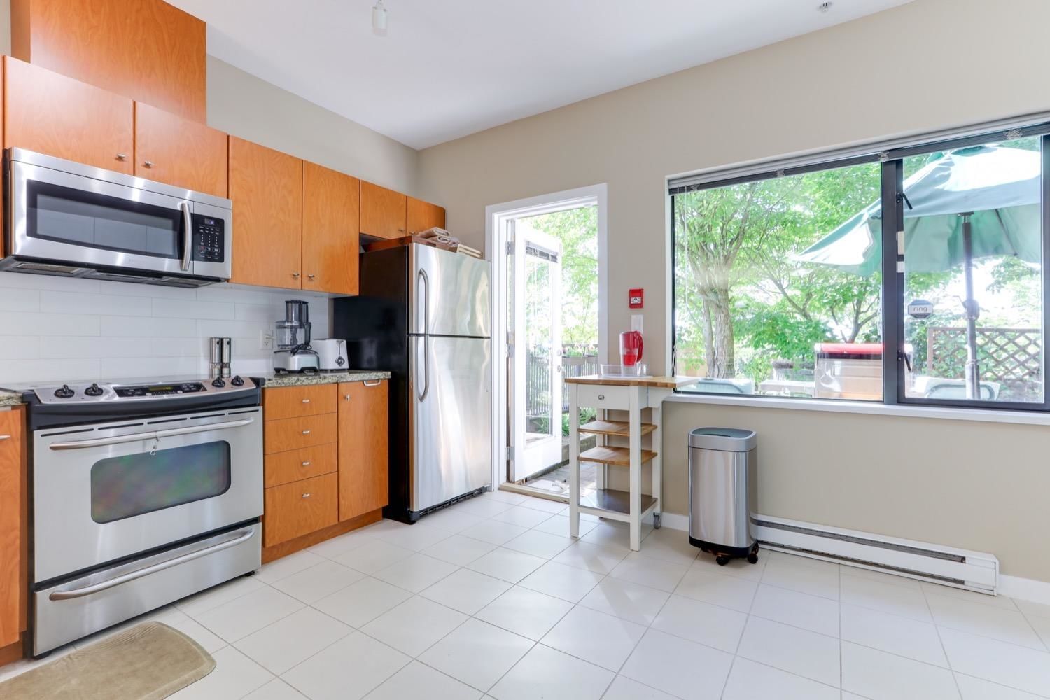 Listing Image 11