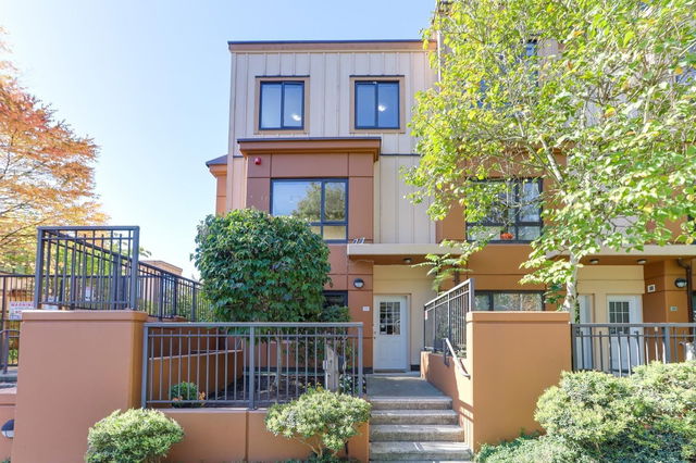 396 Westview Street