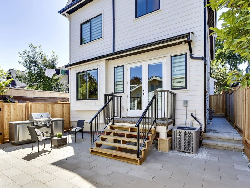 919 10th Avenue, Vancouver, V5T 2B3 | Image 2