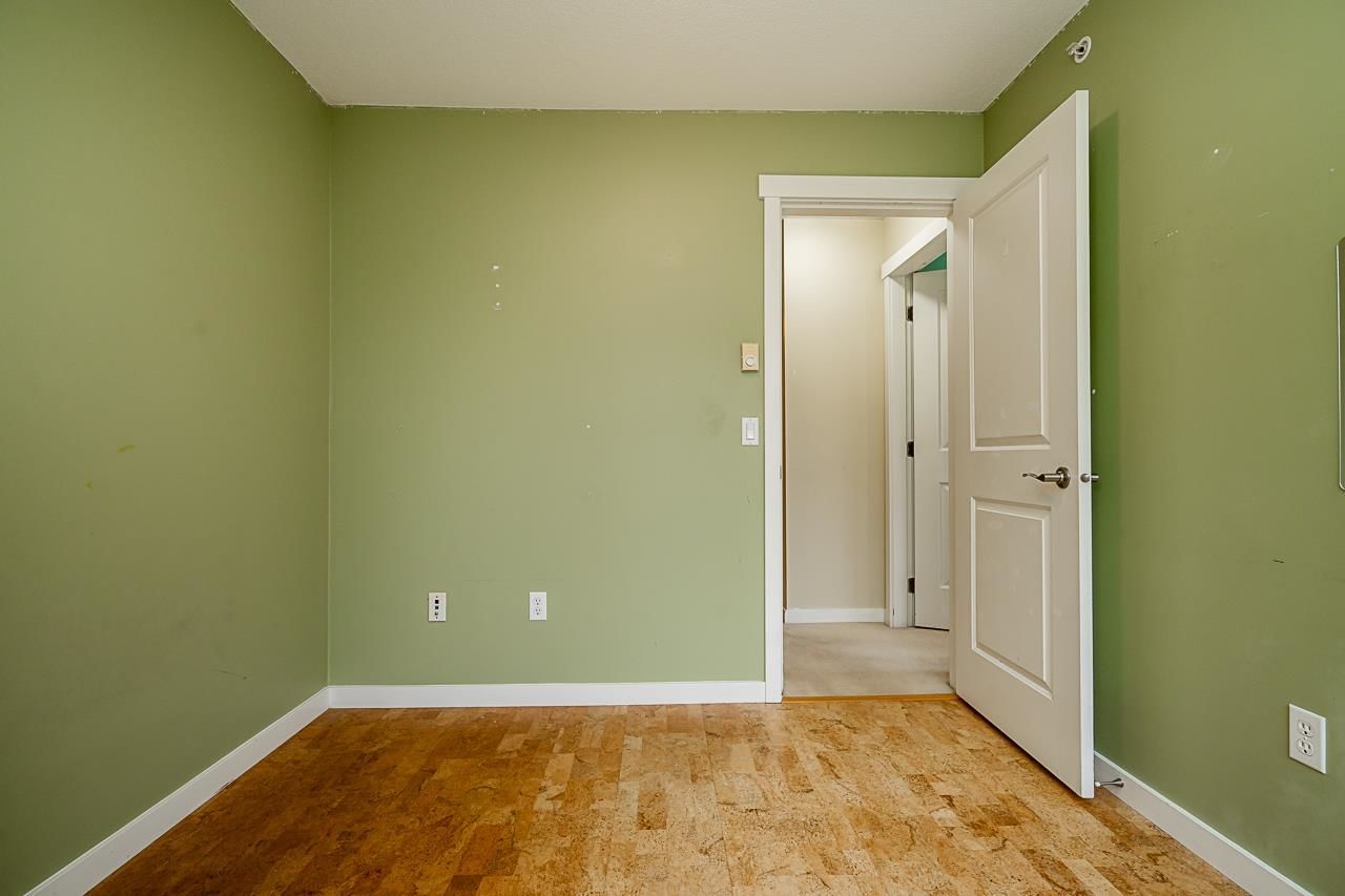 Listing Image 26