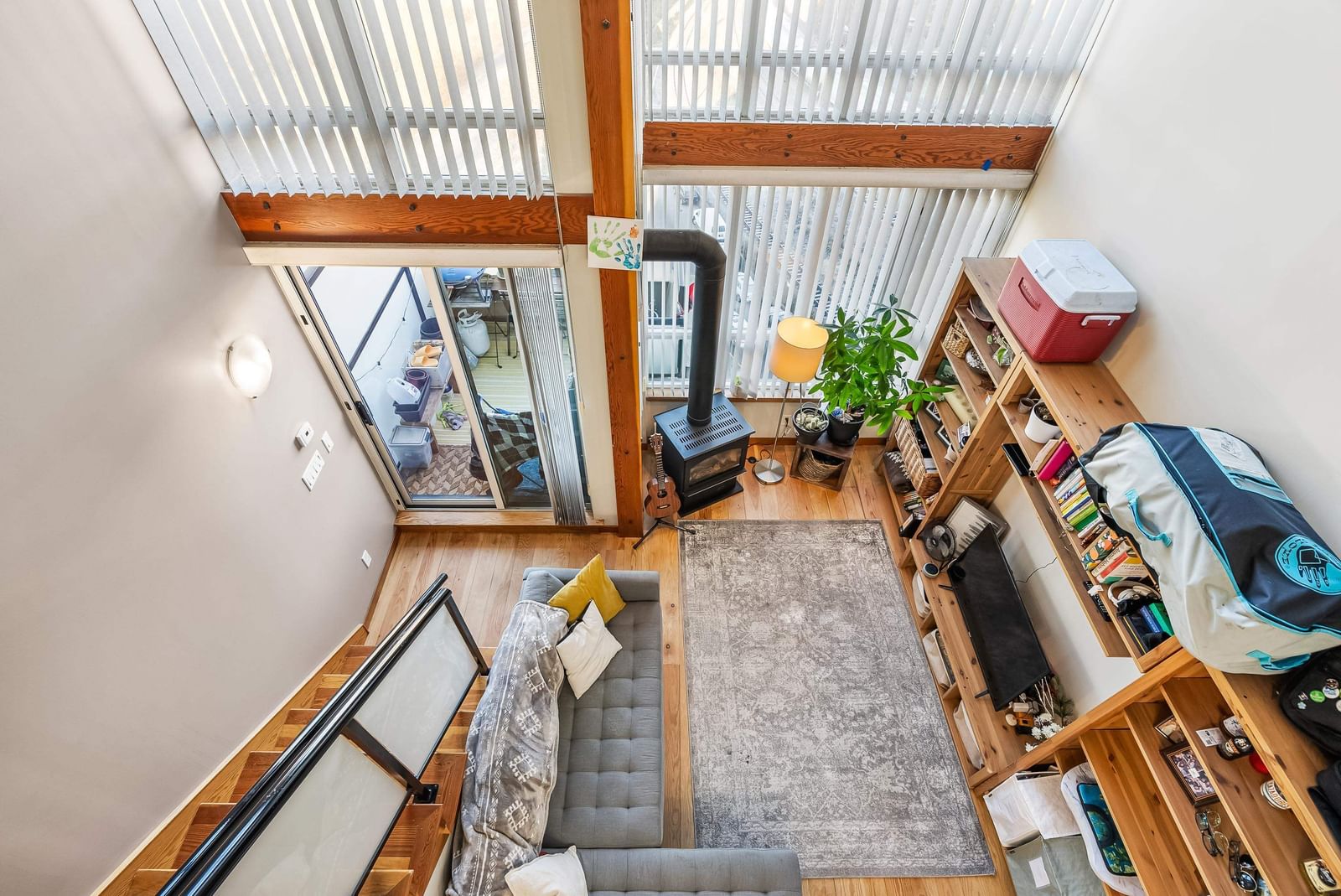 Listing Image 12