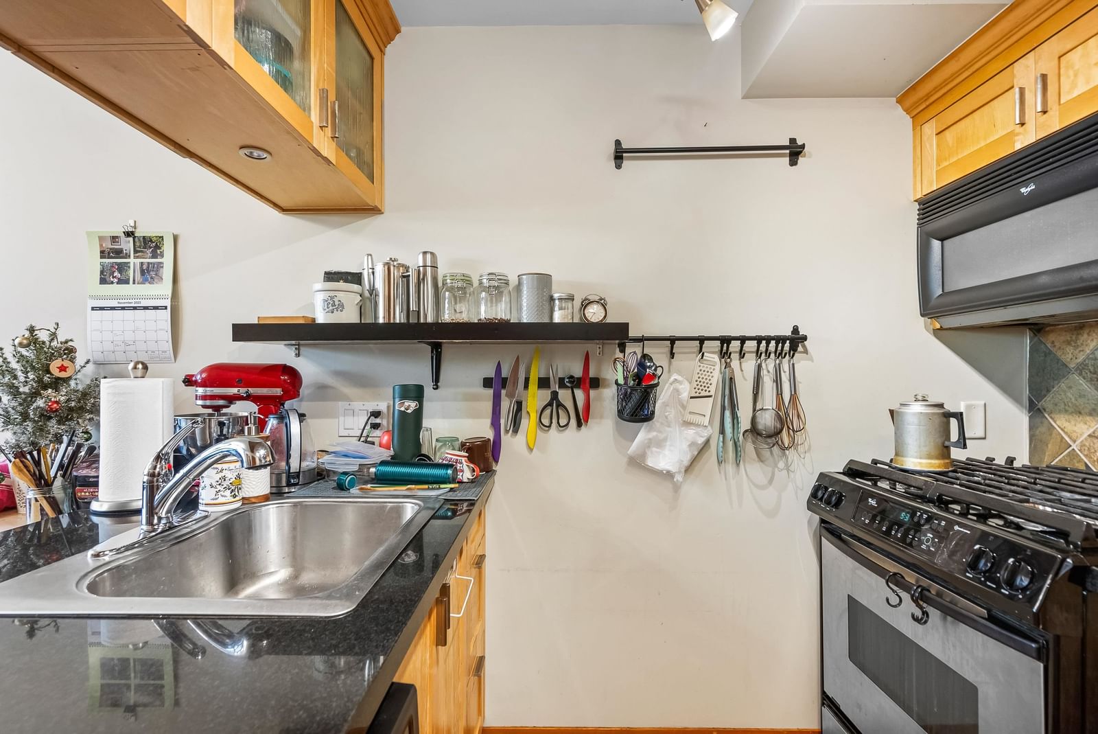 Listing Image 9
