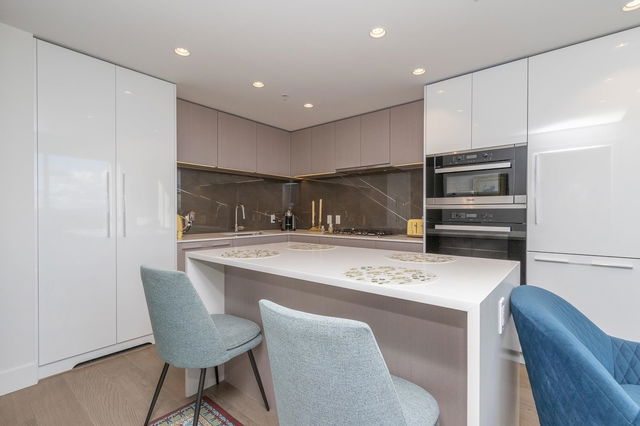 1002 - 1632 Lions Gate Lane