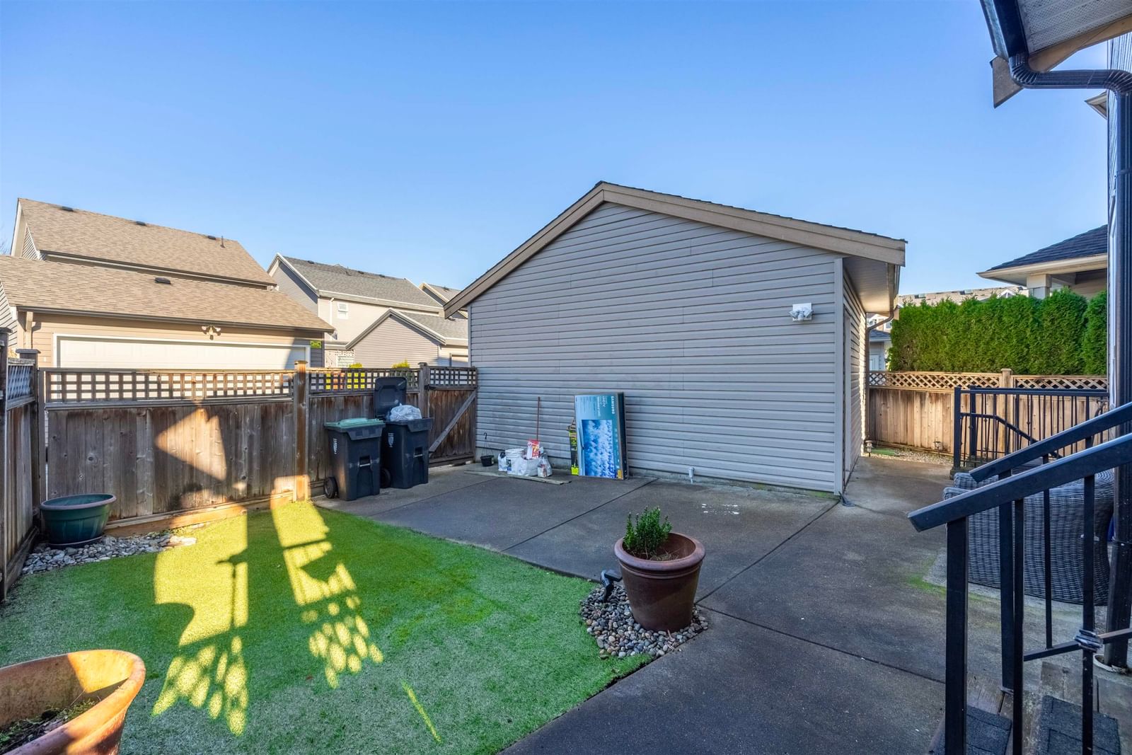 Listing Image 19