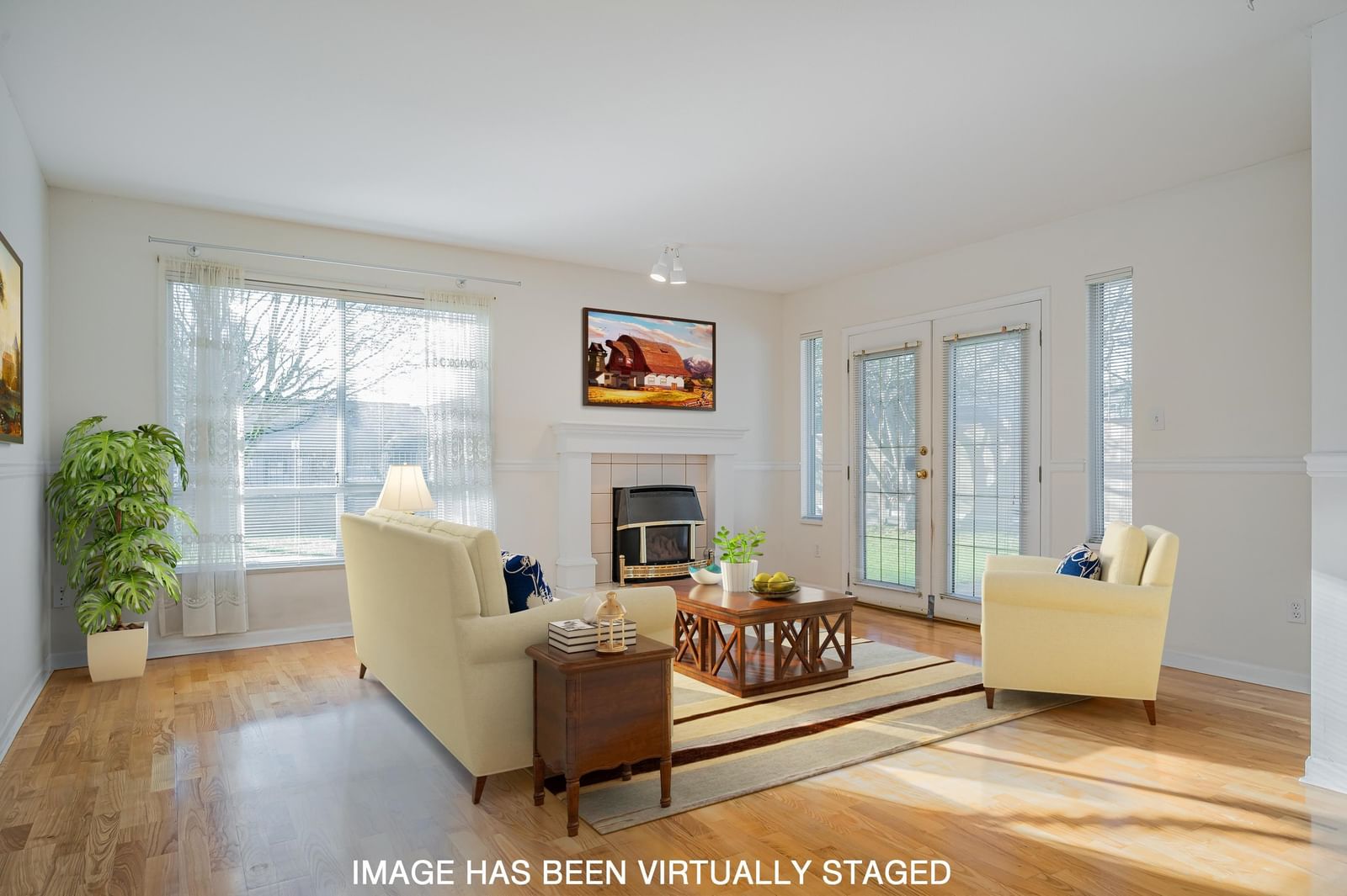 Listing Image 10