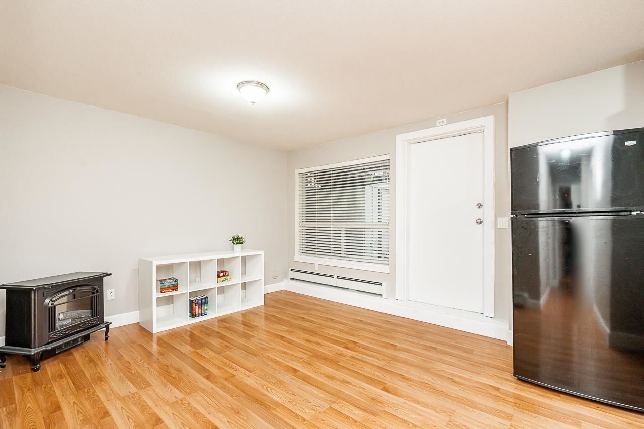 Listing Image 18